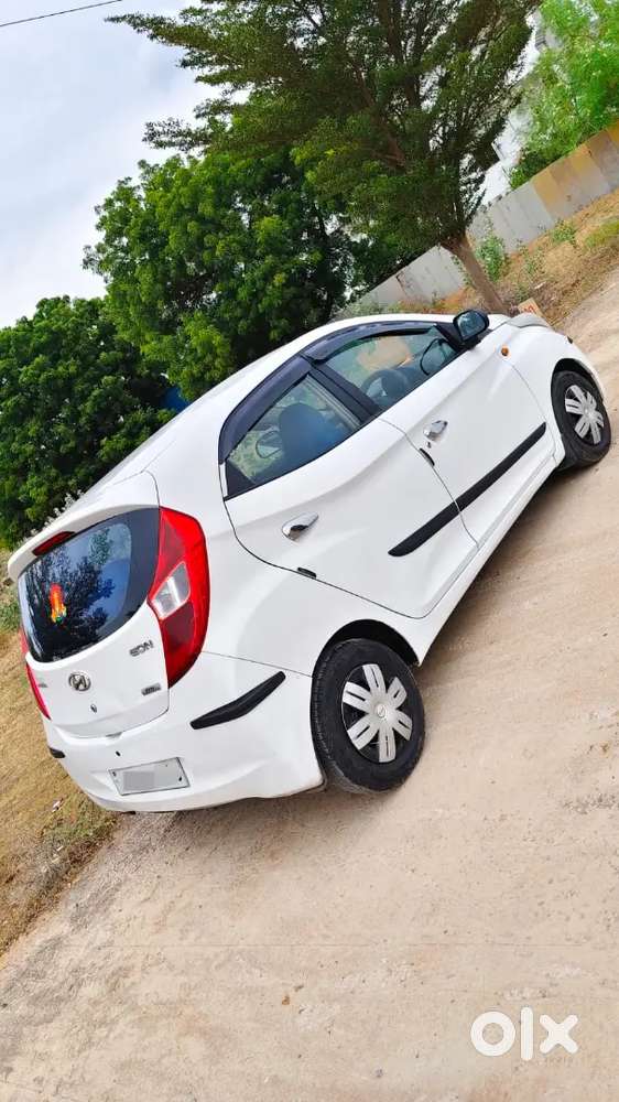 Hyundai Eon 2016 Petrol Well Maintained