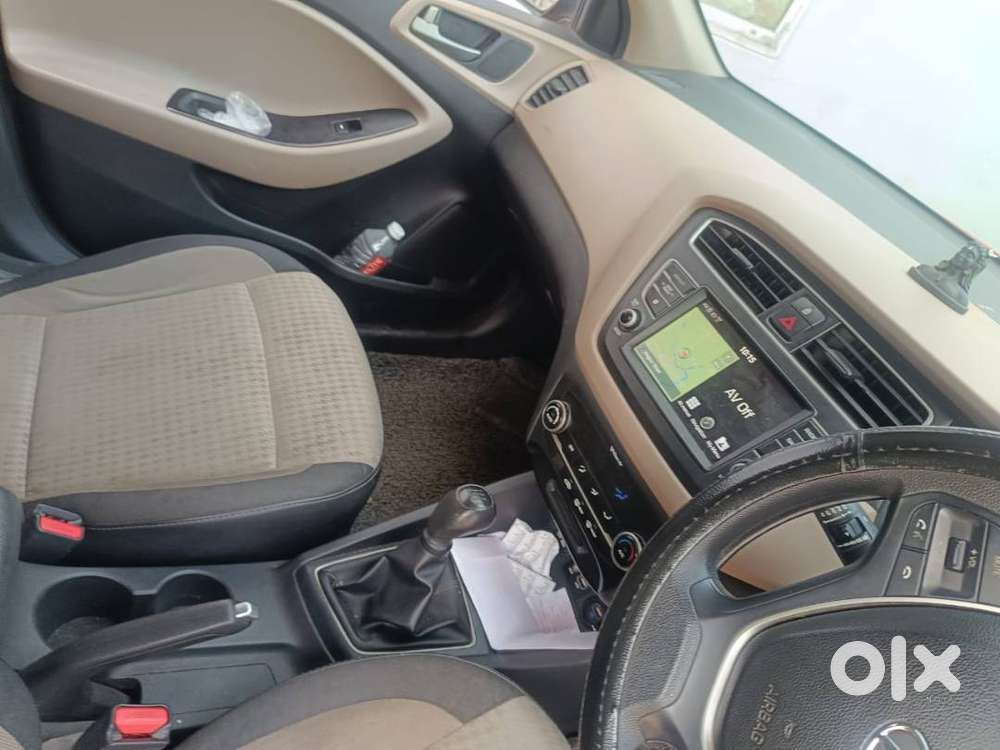 Red Elite I20 Asta Petrol