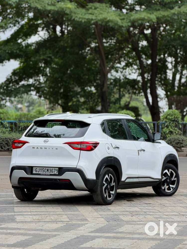 Nissan Magnite 1.0 Xv Premium, 2022, Cng & Hybrids