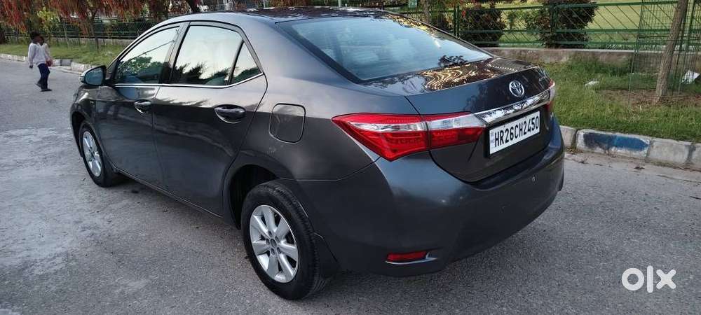 Toyota Corolla Altis 2010-2013 G, 2014, Petrol
