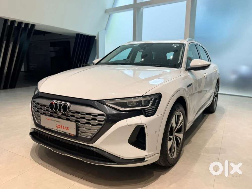 Audi Q8 E-tron, 2023, Electric