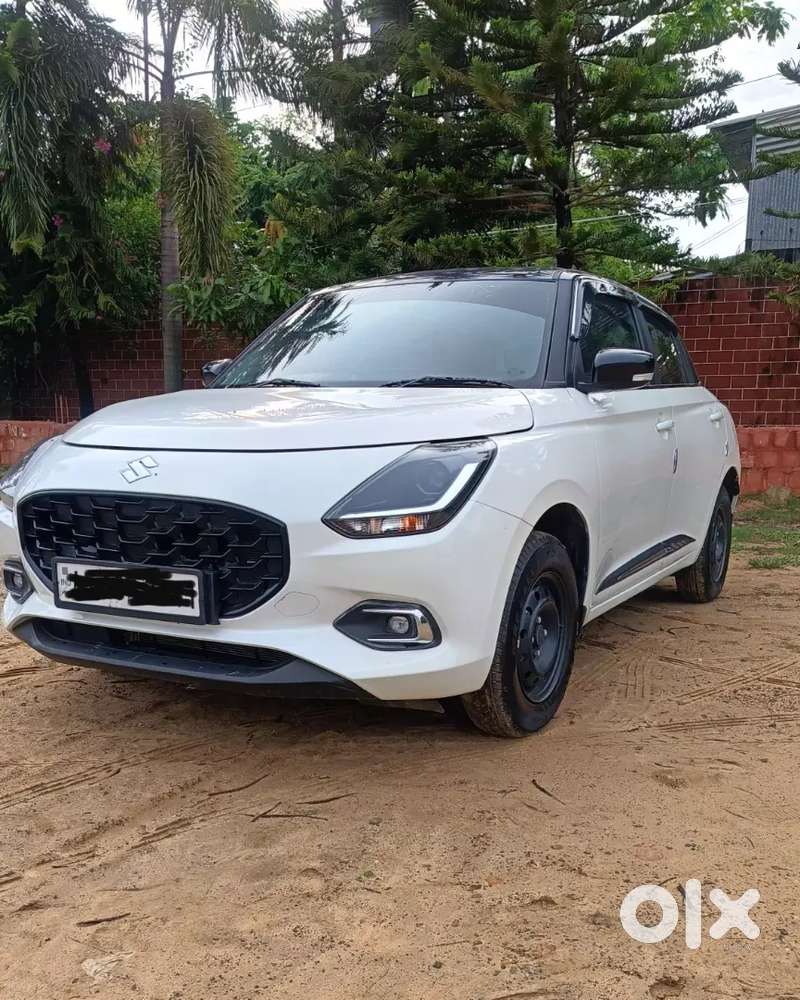 Maruti Suzuki New-gen Swift 2025 Petrol 1950 Km Driven