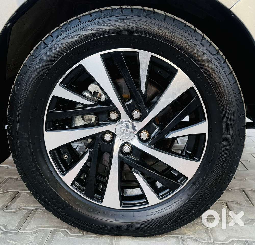 Toyota Innova Crysta 2.7 V, 2022, Diesel