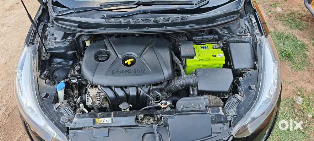 Hyundai Elantra 2015 Petrol Well Maintained
