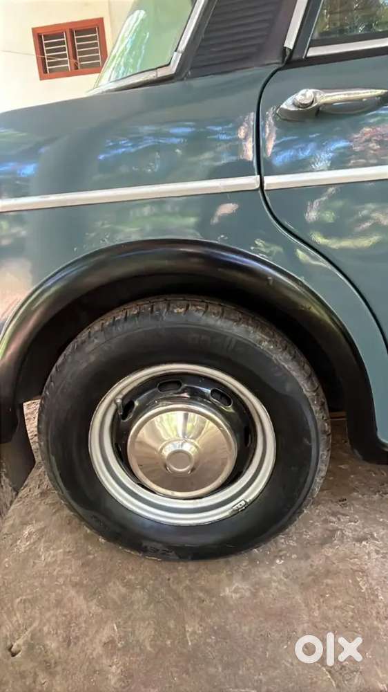 Good Condition Upto 20 Km Mileage Fixed Full Pin To Pin Work Vehicle