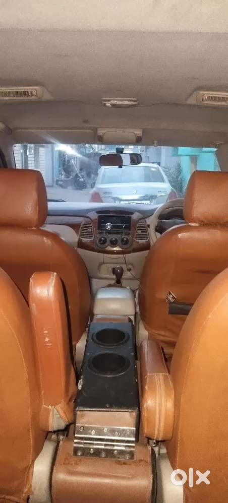 Innova 2.5g 7 Str Power Steering
