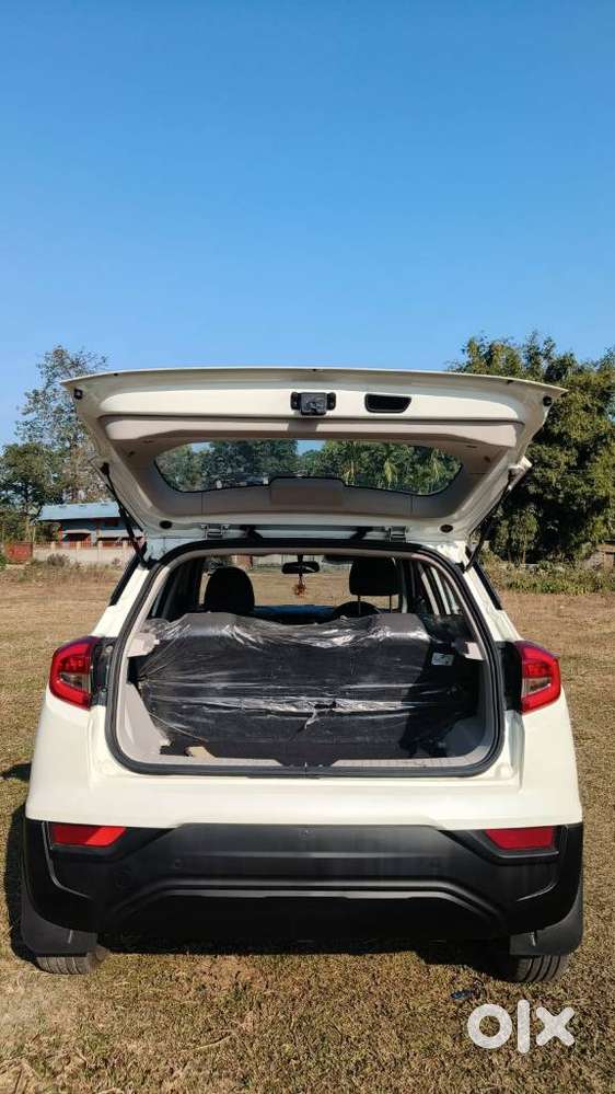 Mahindra Xuv300 1.2 W6 Amt Petrol, 2022, Petrol