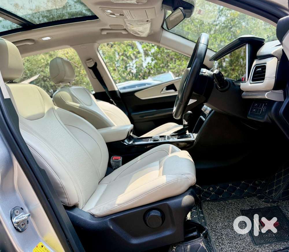 Mahindra Xuv700 2.2 Ax 7 Diesel At Str, 2022, Diesel