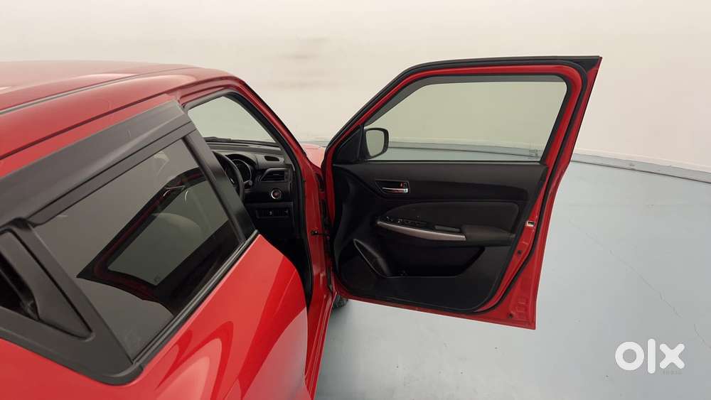 Maruti Suzuki Swift 1.3 Zxi, 2022, Petrol