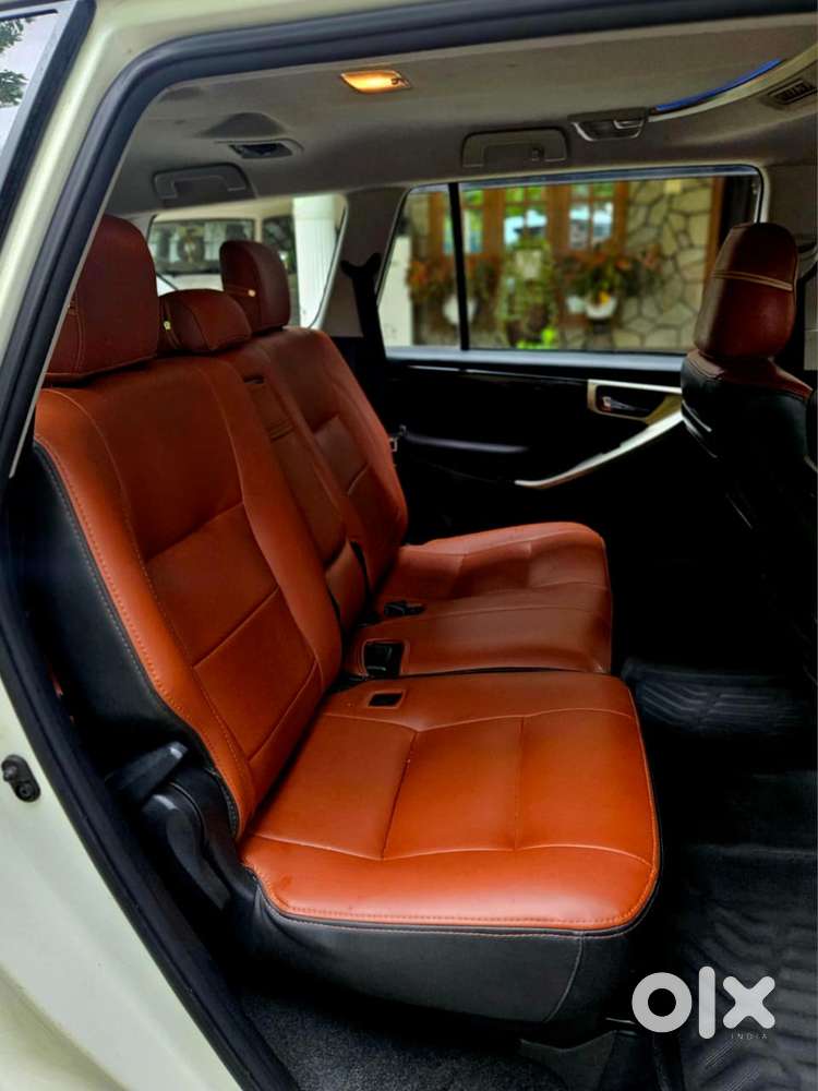Toyota Innova Crysta 2.4 V, 2016, Diesel