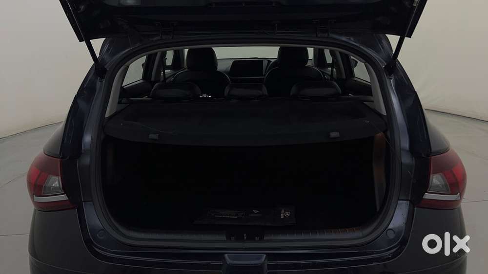 Hyundai New I20 1.2 Asta (o) Mt, 2023, Petrol
