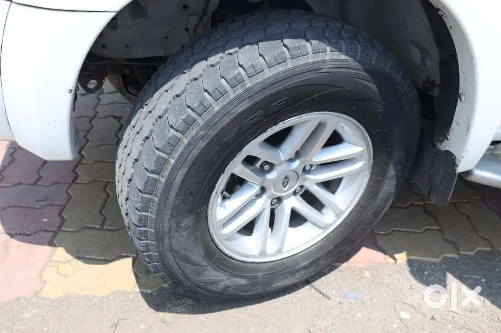 Ford Endeavour 2011 Diesel Well Maintained