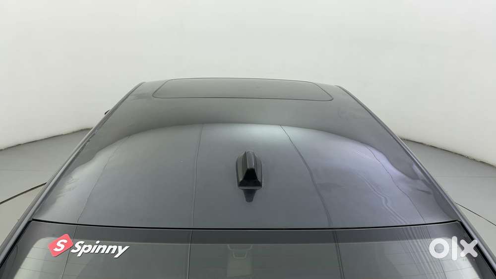 Skoda Slavia Style 1.0l Tsi At, 2022, Petrol