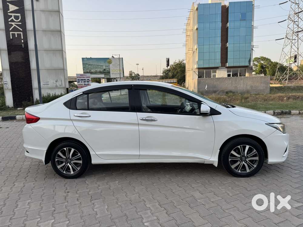 Honda City I-vtec V, 2018, Petrol