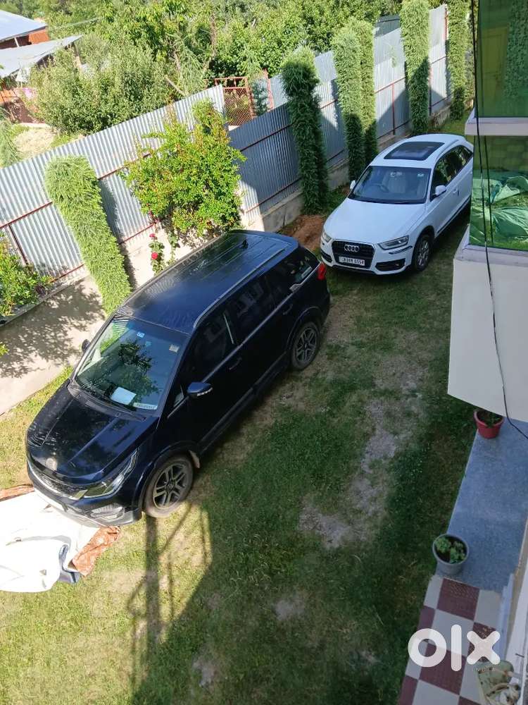 Luxury 7 Seater Suv, Featuristic,
