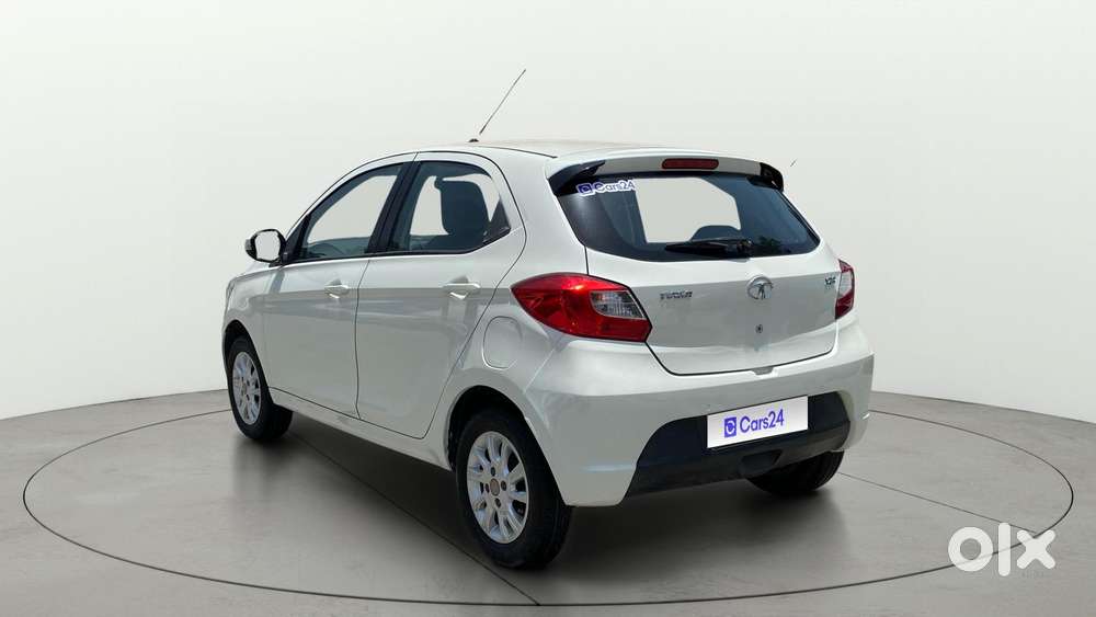 Tata Tiago 1.2 Revotron Xza, 2017, Petrol