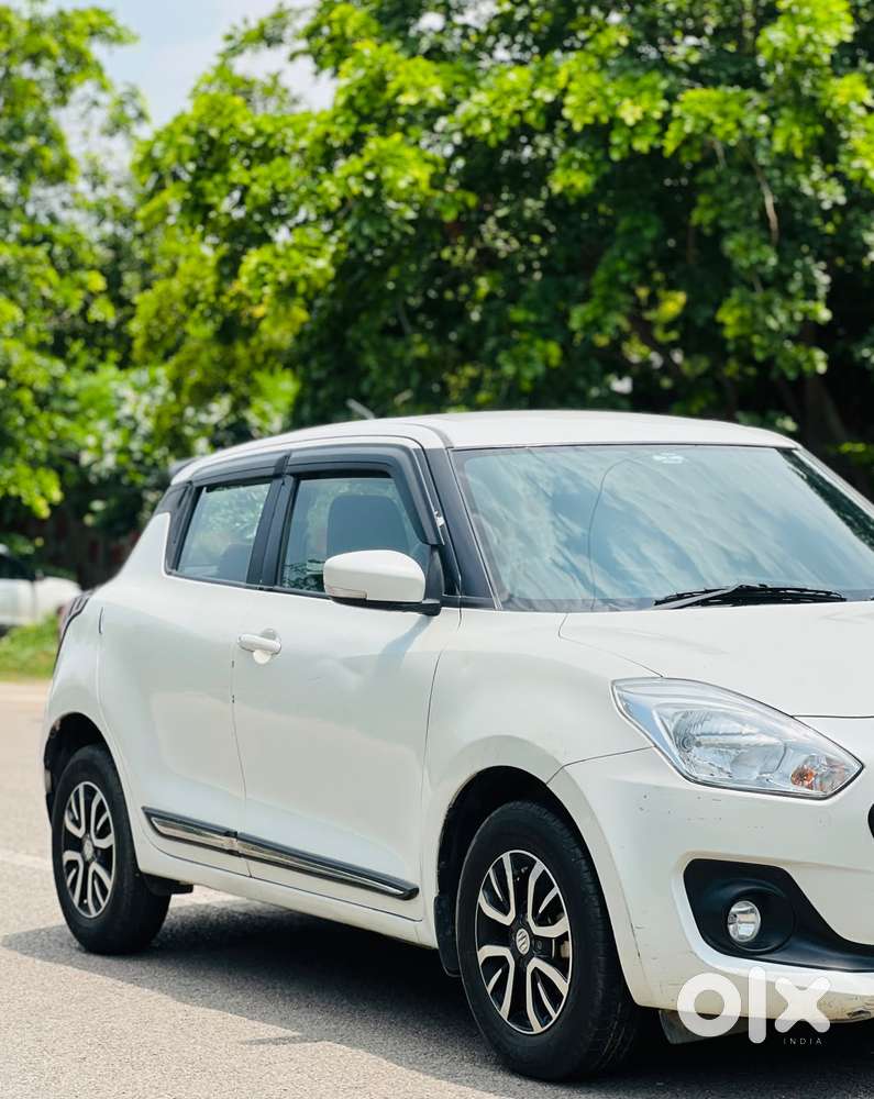 Maruti Suzuki Swift Vxi + Manual, 2021, Petrol