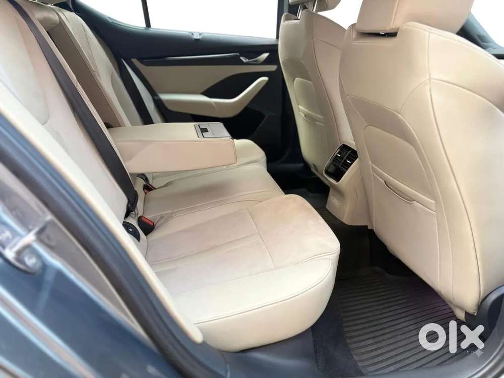 Skoda Octavia 2.0 L K Tsi At, 2022, Petrol