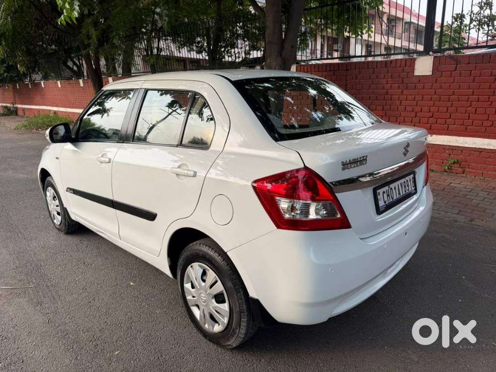 Maruti Suzuki Swift Dzire 1.2 Vxi Bsiv, 2014, Petrol