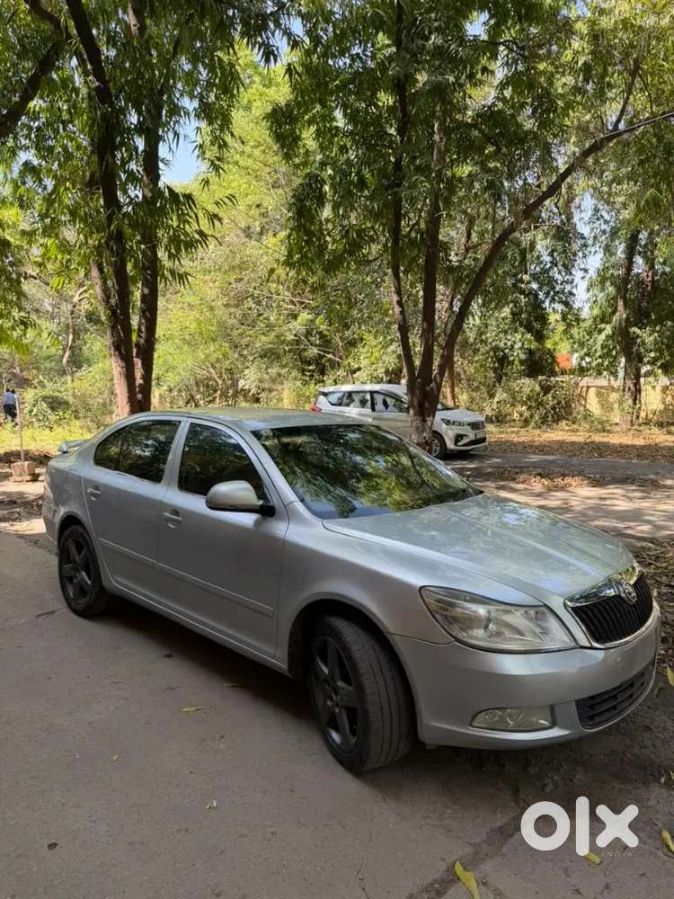 Skoda Laura 2012 Petrol Well Maintained