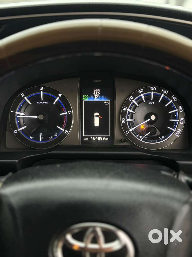 Toyota Innova Crysta 2.8 Zx At 7 Seater, 2016, Diesel