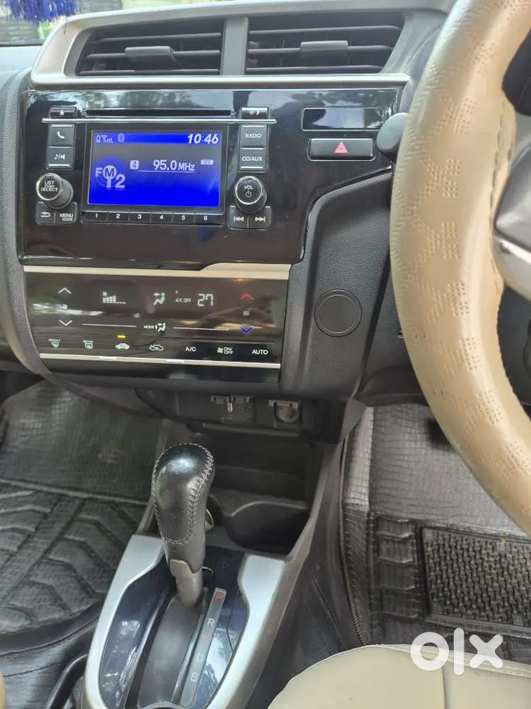 Honda Jazz 2016 Petrol 89200 Km Driven