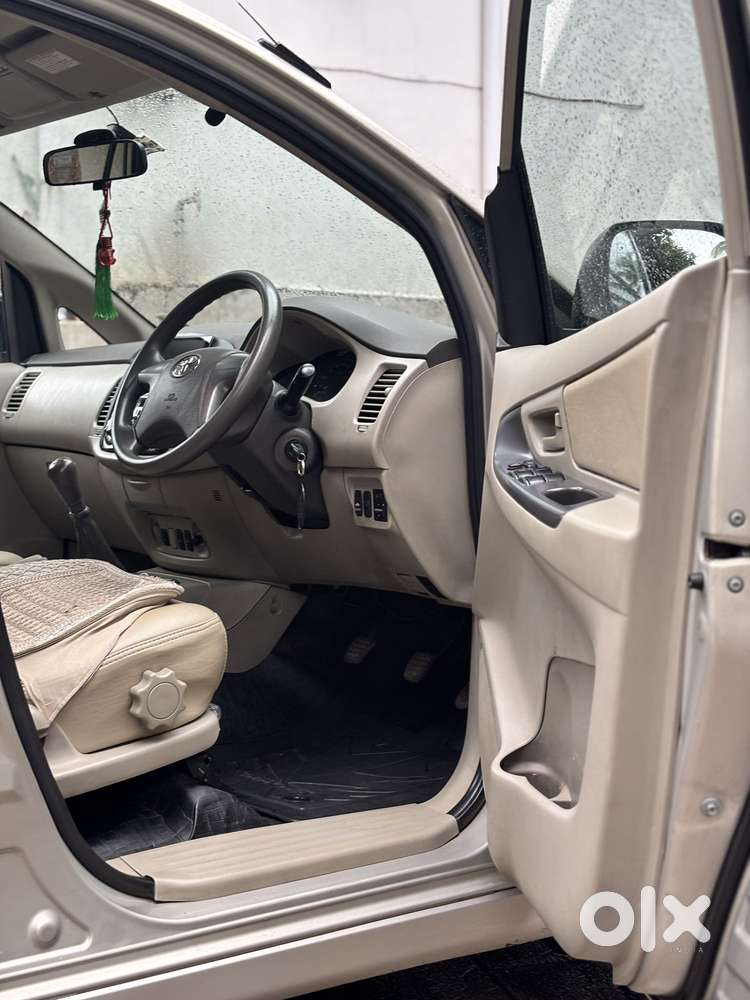 Toyota Innova 2.5 Gx 7 Str Bs-iii, 2013, Diesel