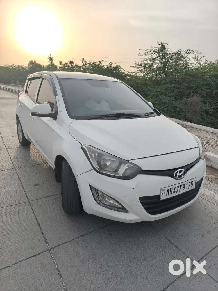 Hyundai I20 2013 Diesel Well Maintained Zero Maintenance Top Model