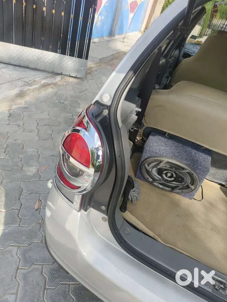 Maruti Suzuki Alto K10 2011dec Petrol Very Good Condition D