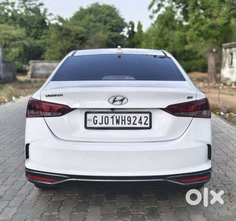 Hyundai Verna 1.5 Sx Diesel At, 2022, Diesel