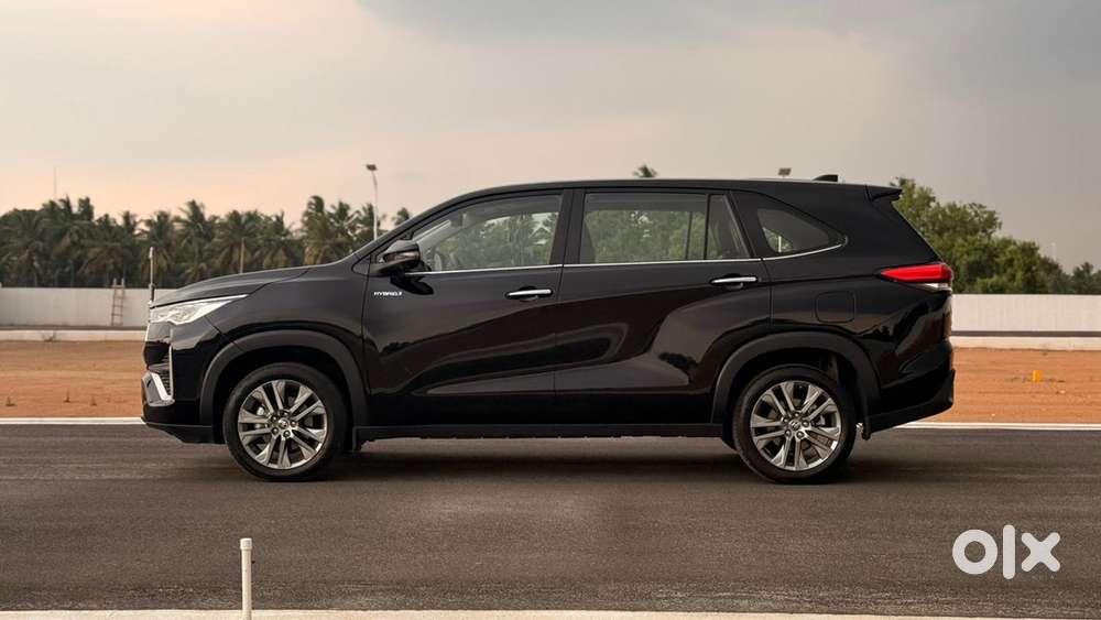Toyota Innova Hycross 2024 Year Hybrid Petrol