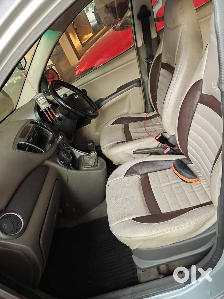 Hyundai I10 2011 Model Well Maintained