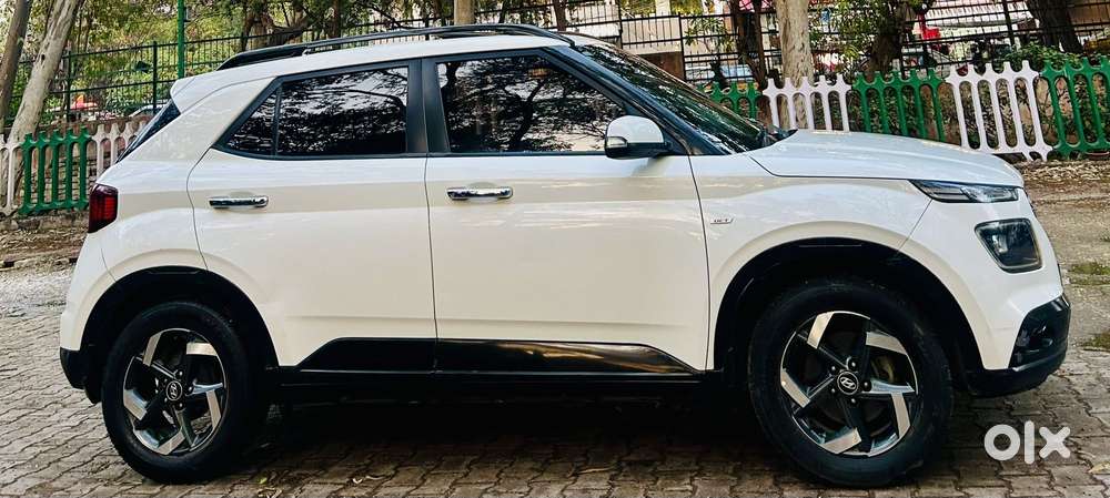 Hyundai Venue 1.0 Sx Turbo Dct, 2019, Petrol