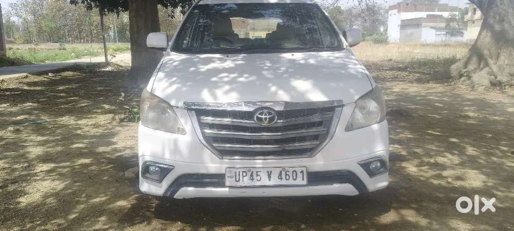 Toyota Innova 2011