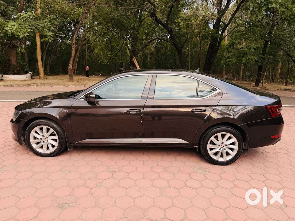 Skoda Superb L&k 2.0 Tdi At, 2017, Diesel
