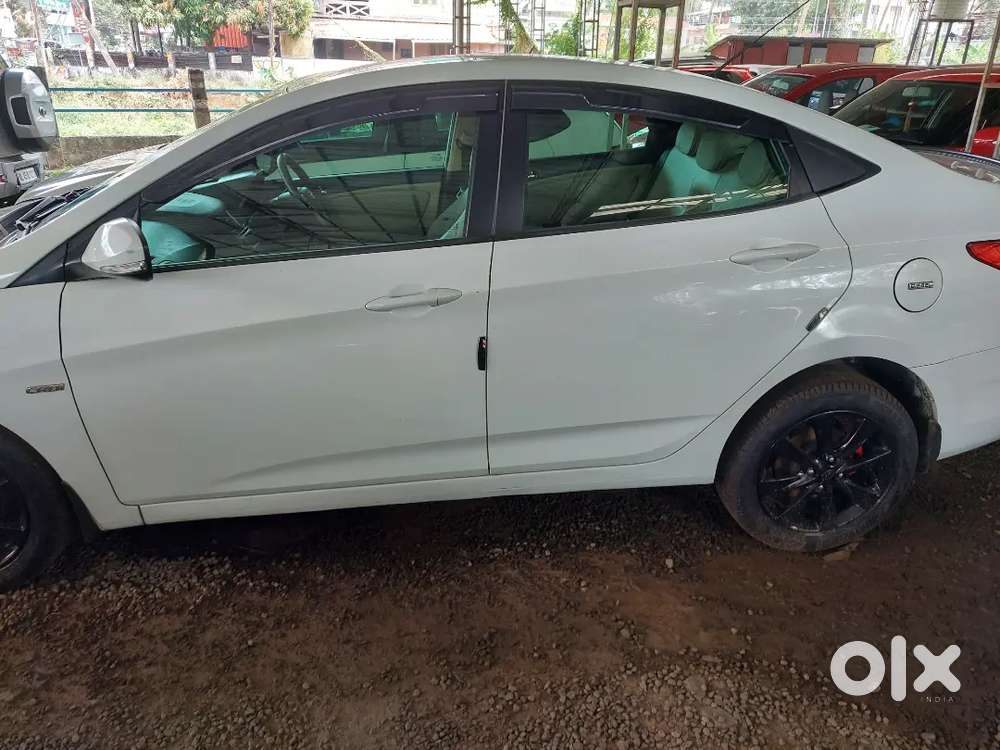 Hyundai Verna Diesel Car 2012 Fluid Verna 1.6 4 Tyres New Good Conditi