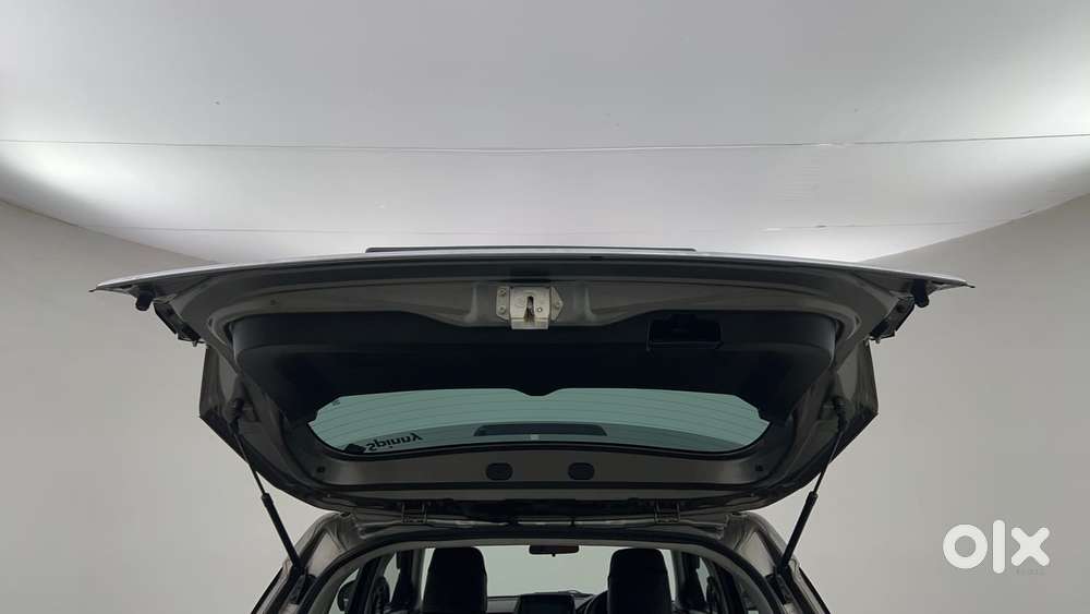 Maruti Suzuki Vitara Brezza 1.5 Lxi, 2023, Petrol