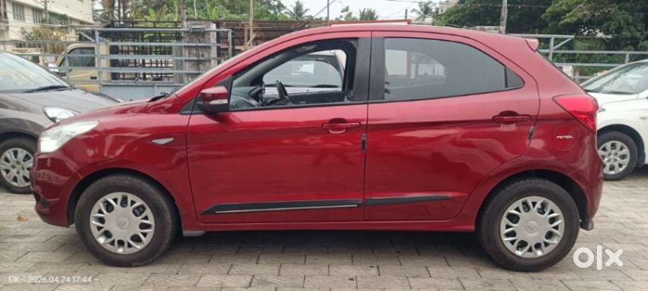 Ford Figo, 2016, Petrol