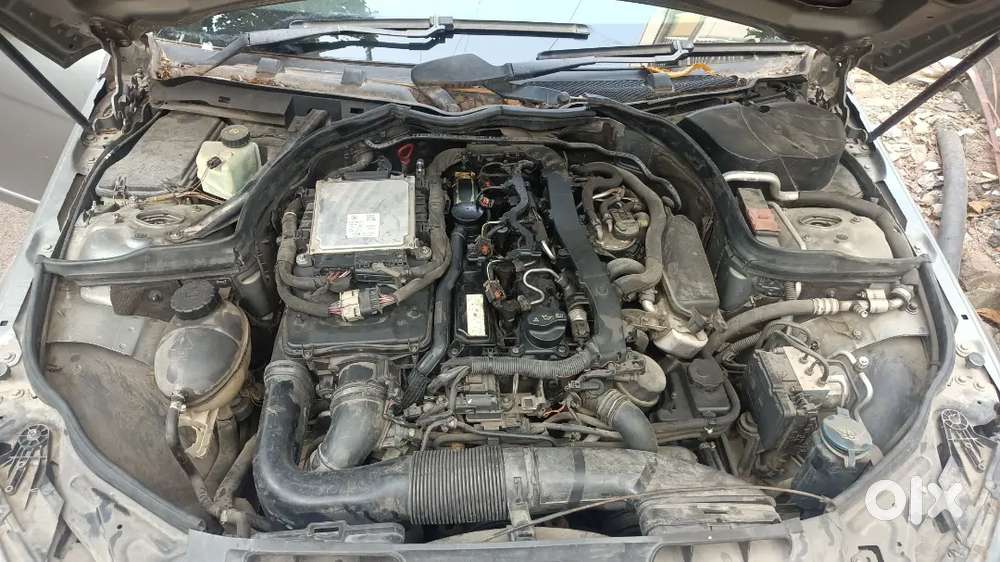 Mercedes-benz C-class 2012 Diesel 165000 Km Driven E