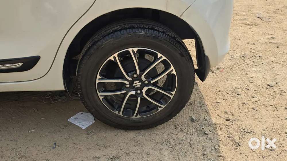 2023 Dec 25th Purchased Swift Dual Tone Zxi Plus Automatic