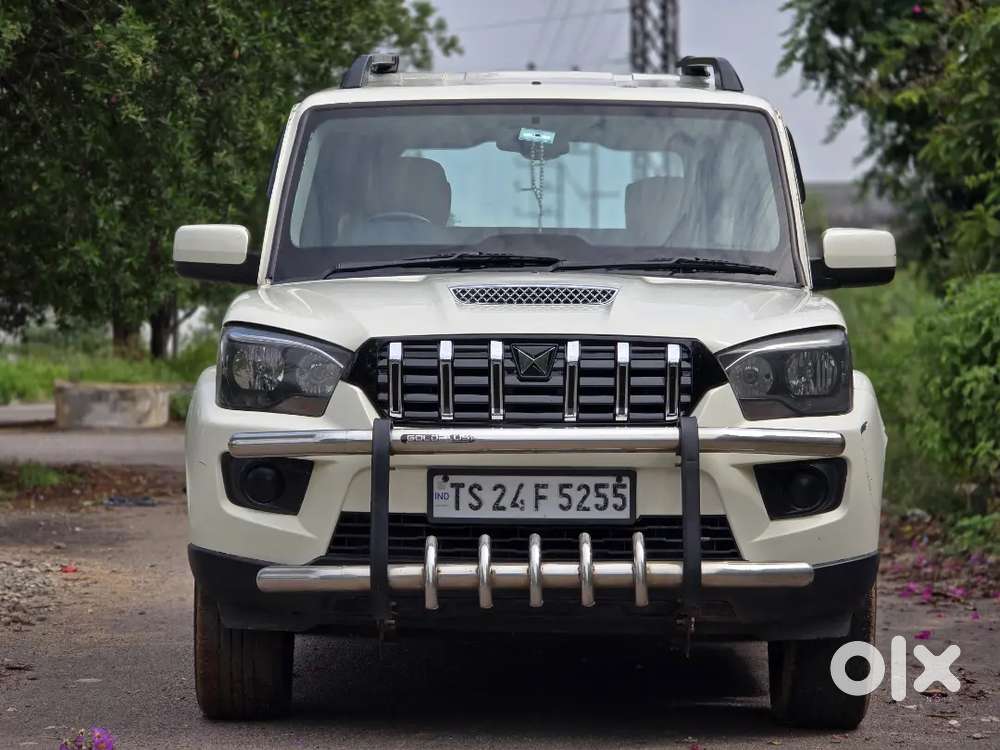 Mahindra Scorpio 2021 Diesel Manual