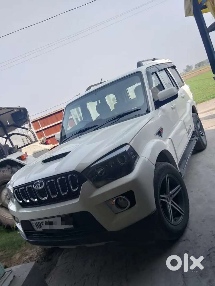 Mahindra Scorpio Classic 2015 Diesel 100000 Km Driven