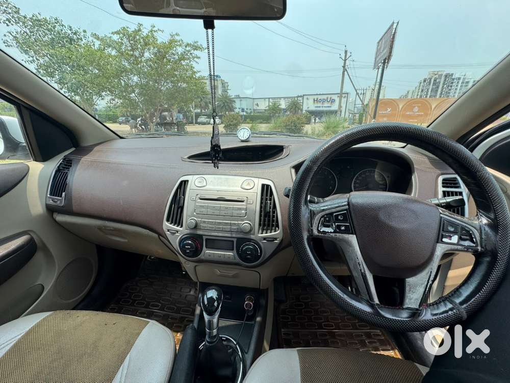 Hyundai I20 Sportz Petrol 2011