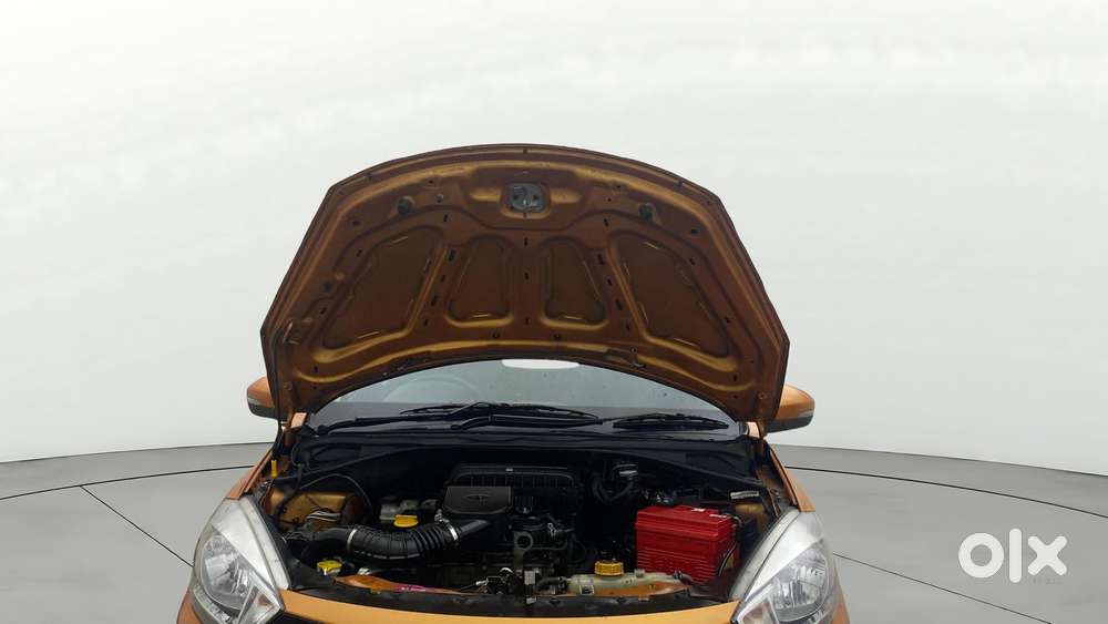 Tata Tiago 1.2 Revotron Xza, 2017, Petrol