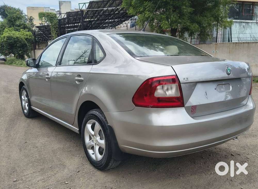 Skoda Rapid 1.5 Tdi At Elegance Plus, 2012, Diesel