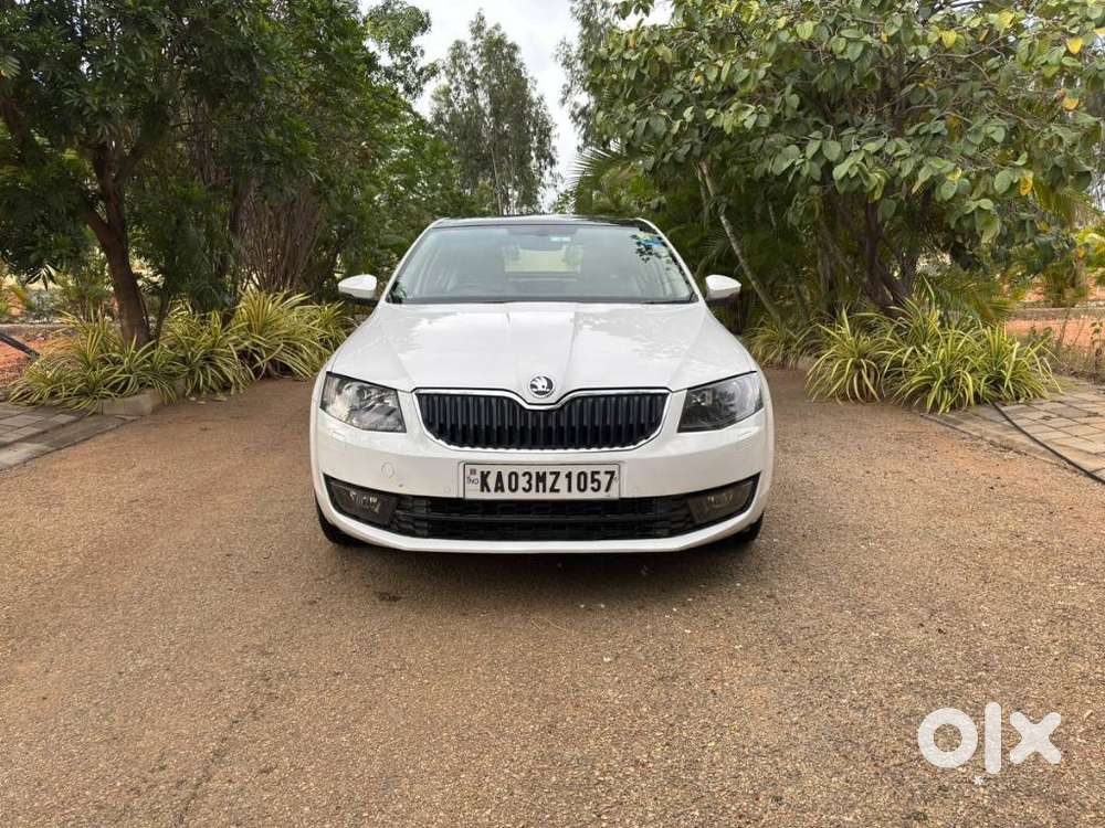 Skoda Octavia 1.8 Tsi Style Plus At, 2016, Petrol