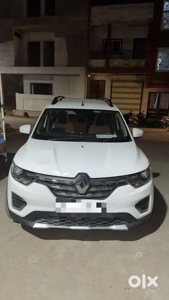 Renault Triber Rxz Only 15000-17000km Driven