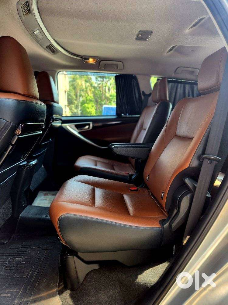 Toyota Innova Crysta 2.8z Automatic, 2017, Diesel