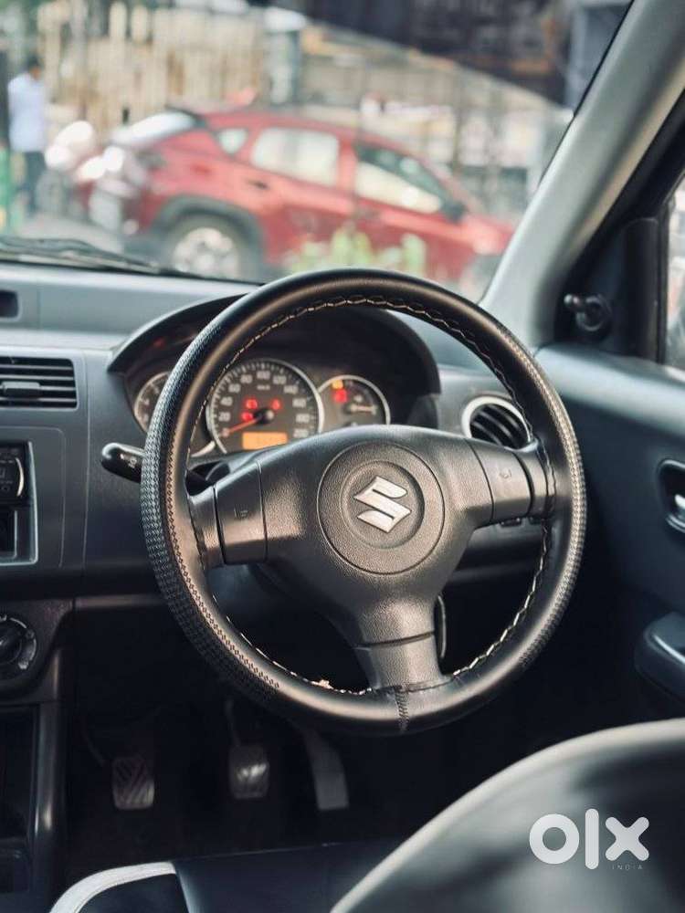 Maruti Suzuki Swift 1.2 Vxi (o), 2010, Petrol