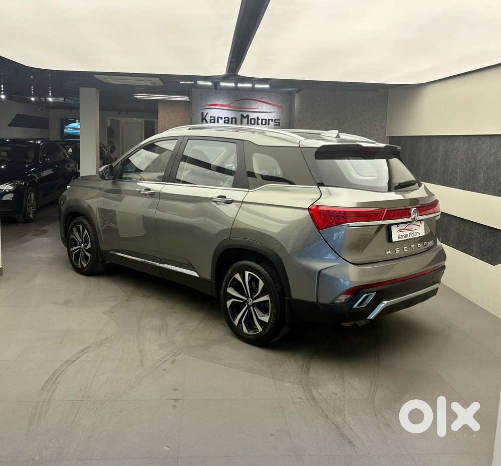 Mg Hector Plus Sharp Pro 1.5 Turbo Petrol Cvt 6 Str, 2023, Petrol
